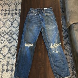 ABERCROMBIE HIGH WAISTED DARK WASH DENIM JEANS